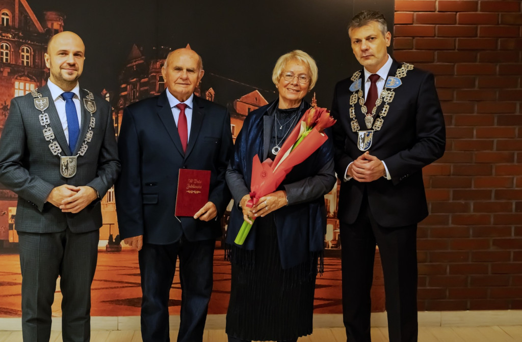 Jubileusze małżeńskie. Razem przez 60 i 65 lat [FOTO]