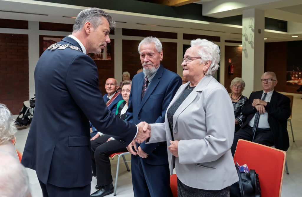 Jubileusze małżeńskie. Razem przez 60 i 65 lat [FOTO]