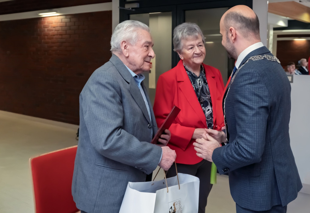 Jubileusze małżeńskie. Razem przez 60 i 65 lat [FOTO]