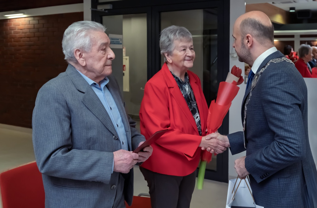 Jubileusze małżeńskie. Razem przez 60 i 65 lat [FOTO]