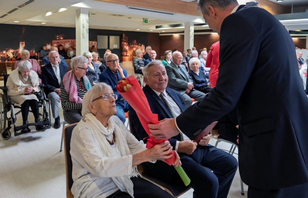 Jubileusze małżeńskie. Razem przez 60 i 65 lat [FOTO]