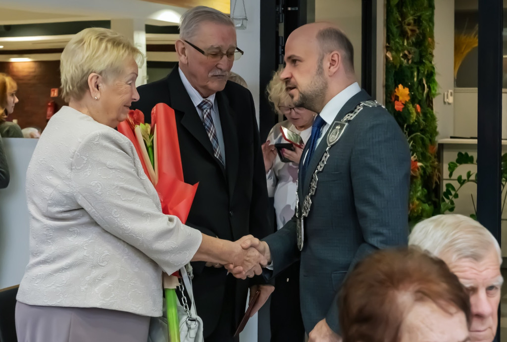 Jubileusze małżeńskie. Razem przez 60 i 65 lat [FOTO]