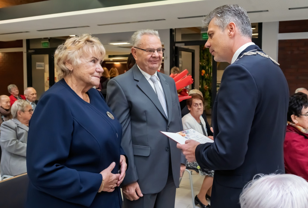 Jubileusze małżeńskie. Razem przez 60 i 65 lat [FOTO]