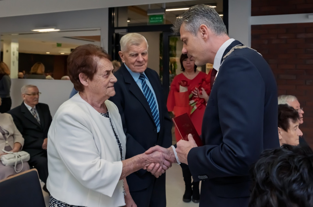 Jubileusze małżeńskie. Razem przez 60 i 65 lat [FOTO]