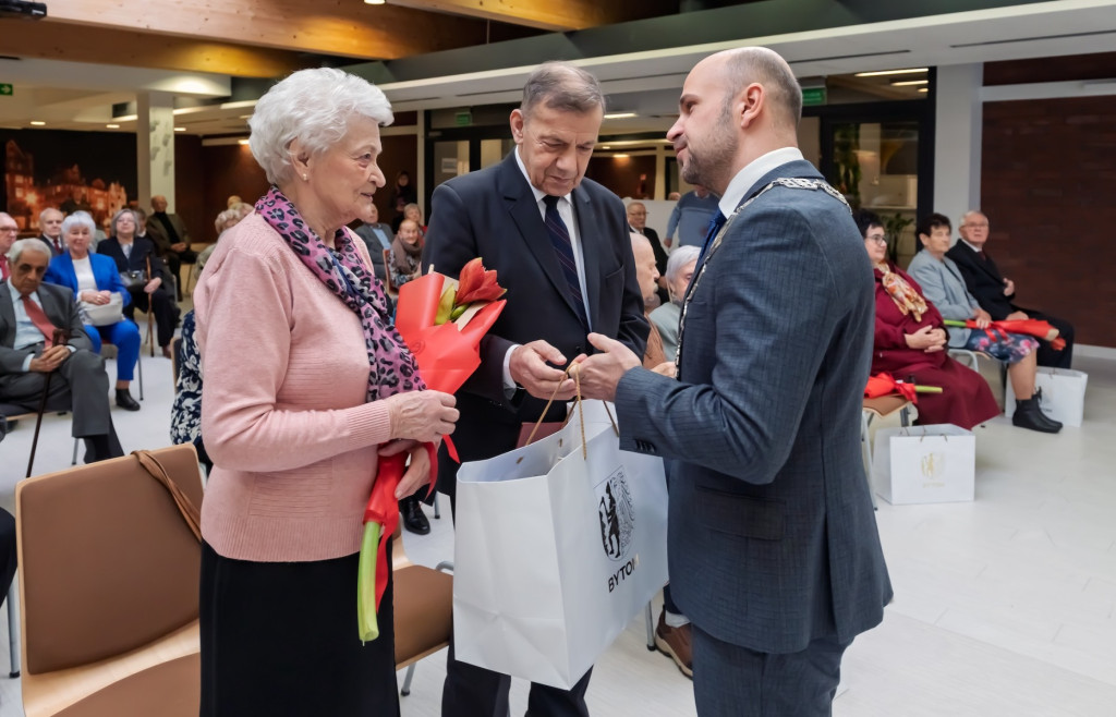 Jubileusze małżeńskie. Razem przez 60 i 65 lat [FOTO]