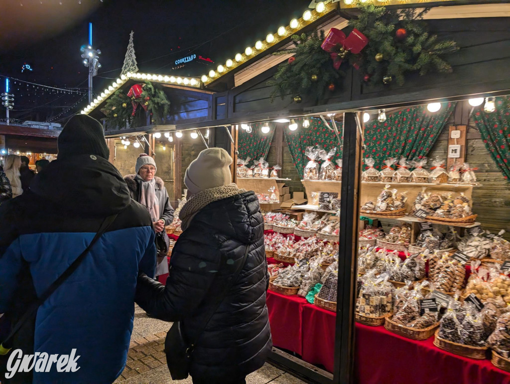 Poczuj magię świąt. Trwa Jarmark Bożonarodzeniowy