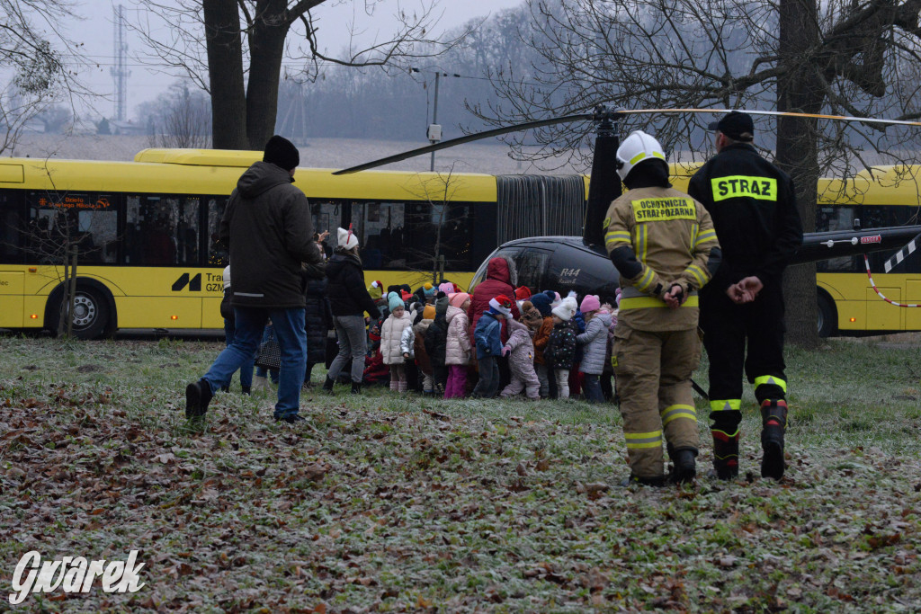 Mikołaj przyleciał do Nakła Śląskiego helikopterem [FOTO]