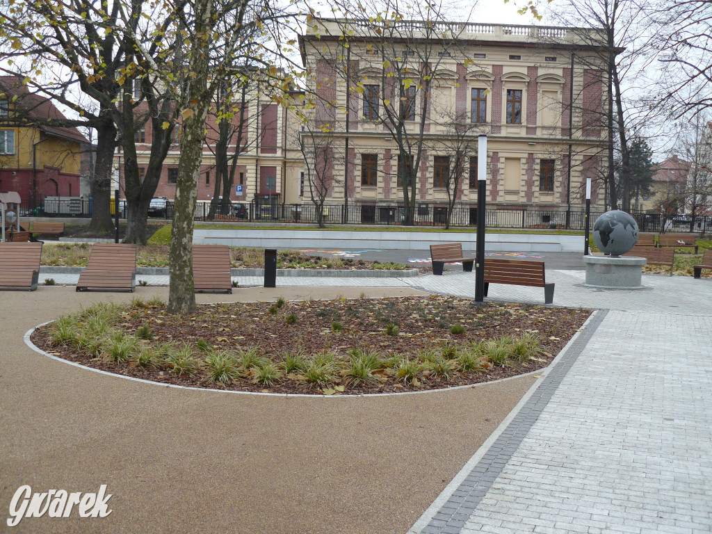 Tarnowskie Góry. Plac zabaw przy rondzie otwarty [FOTO]