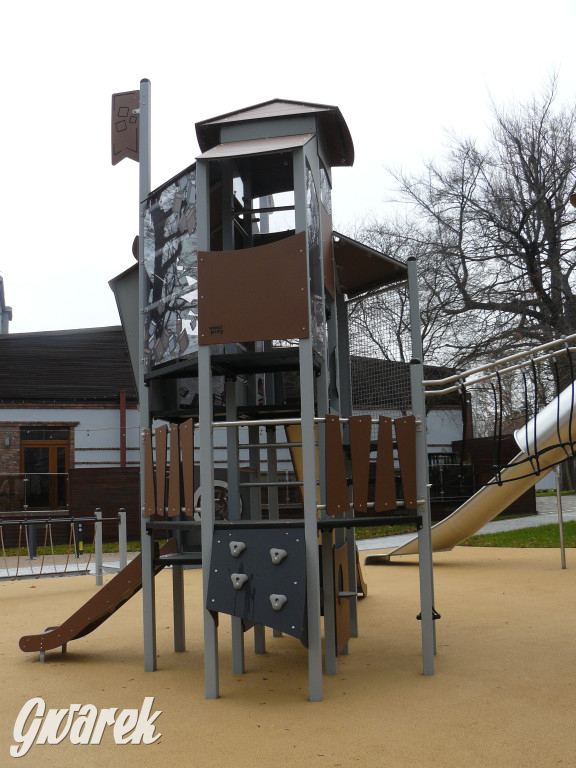 Tarnowskie Góry. Plac zabaw przy rondzie otwarty [FOTO]