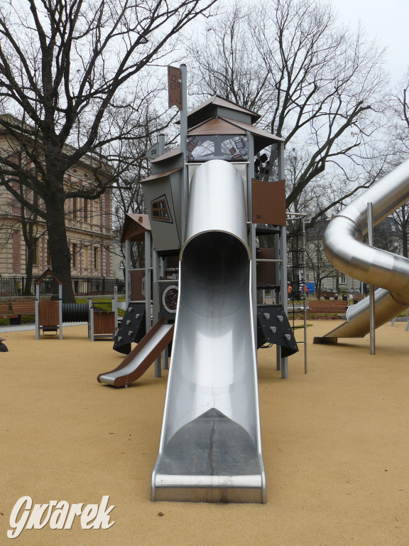 Tarnowskie Góry. Plac zabaw przy rondzie otwarty [FOTO]