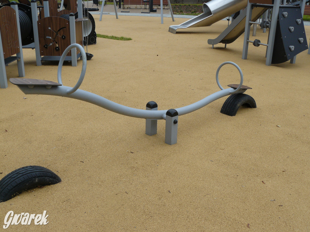 Tarnowskie Góry. Plac zabaw przy rondzie otwarty [FOTO]