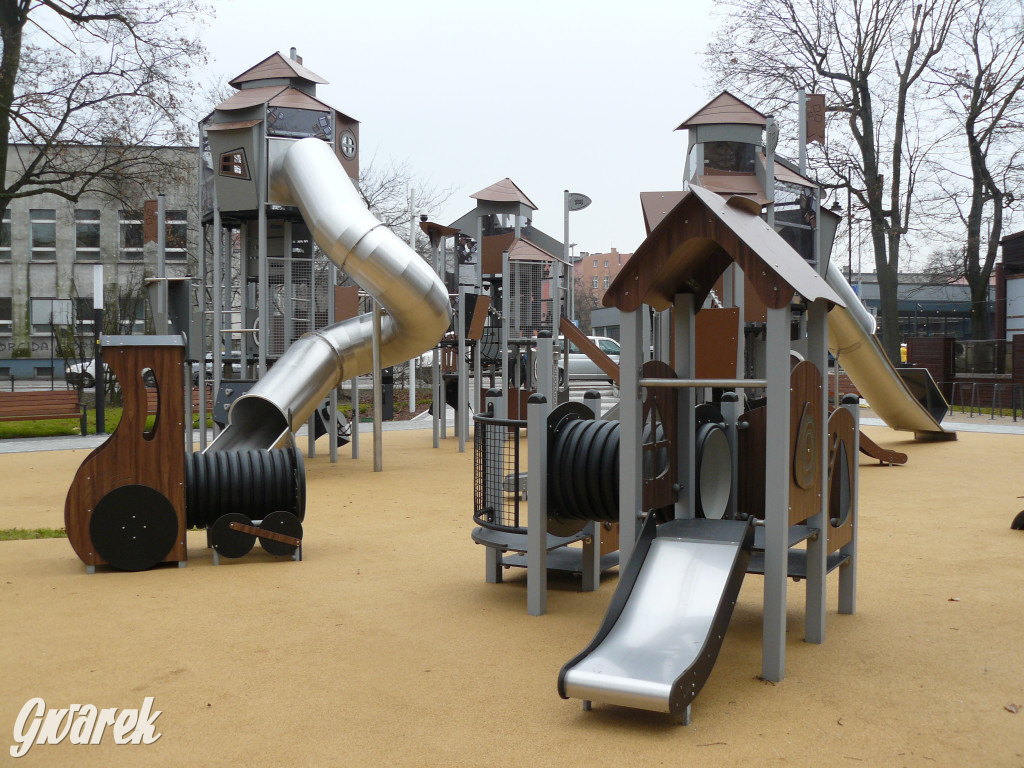 Tarnowskie Góry. Plac zabaw przy rondzie otwarty [FOTO]