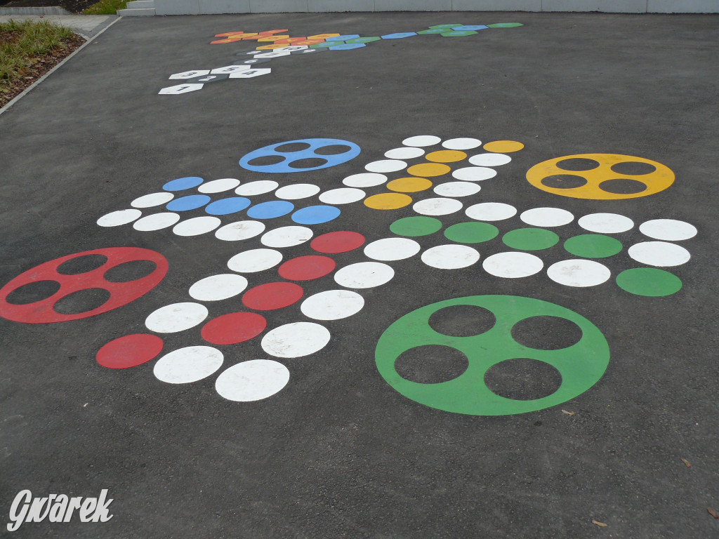 Tarnowskie Góry. Plac zabaw przy rondzie otwarty [FOTO]