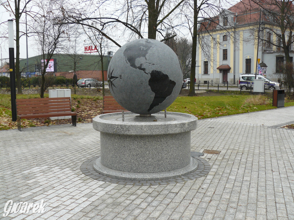 Tarnowskie Góry. Plac zabaw przy rondzie otwarty [FOTO]