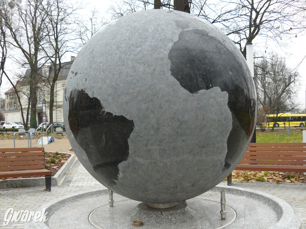 Tarnowskie Góry. Plac zabaw przy rondzie otwarty [FOTO]