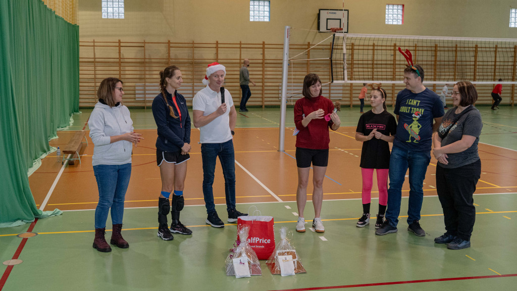 Ponad 8 tys. zł dla Agatki. Mikołajkowy turniej [FOTO]