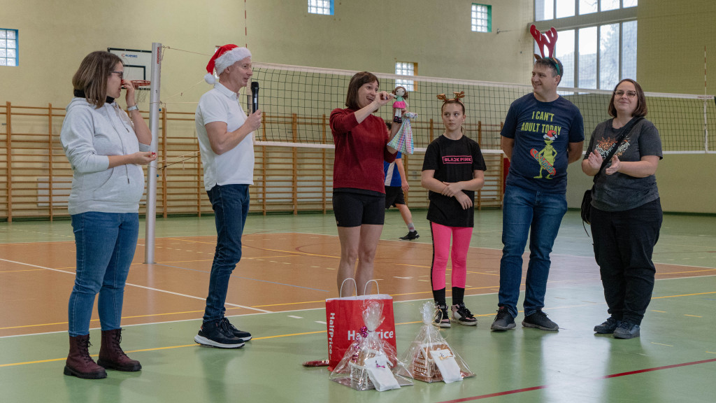 Ponad 8 tys. zł dla Agatki. Mikołajkowy turniej [FOTO]