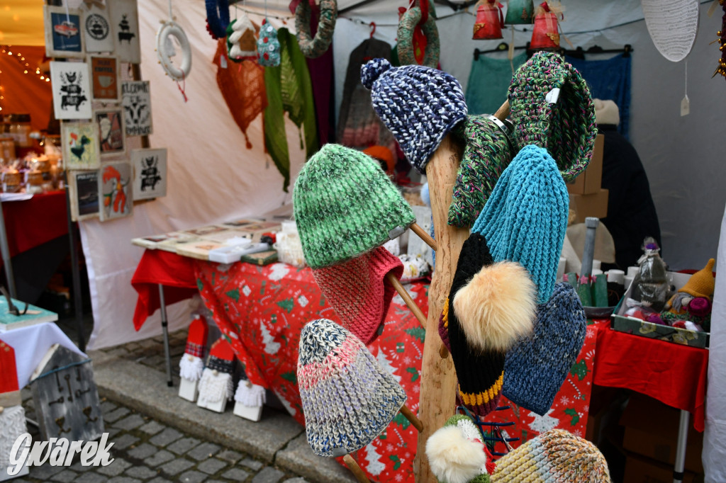 Tarnowskie Góry, rynek. Świąteczny jarmark [FOTO]