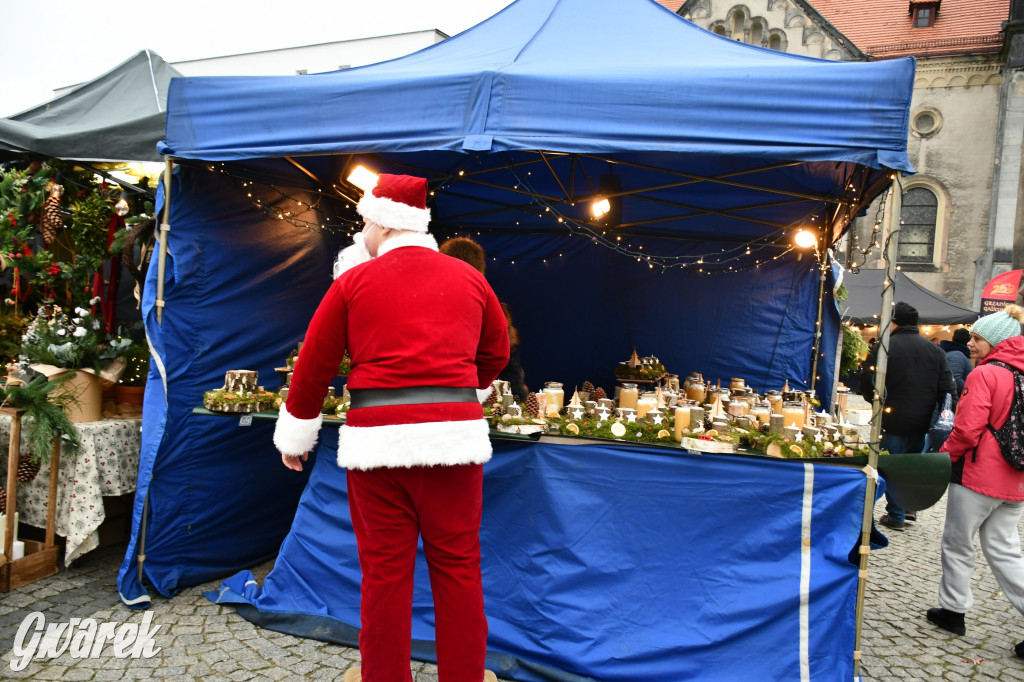 Tarnowskie Góry, rynek. Świąteczny jarmark [FOTO]