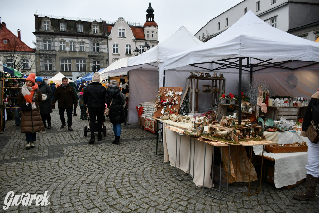 Tarnowskie Góry, rynek. Świąteczny jarmark [FOTO]