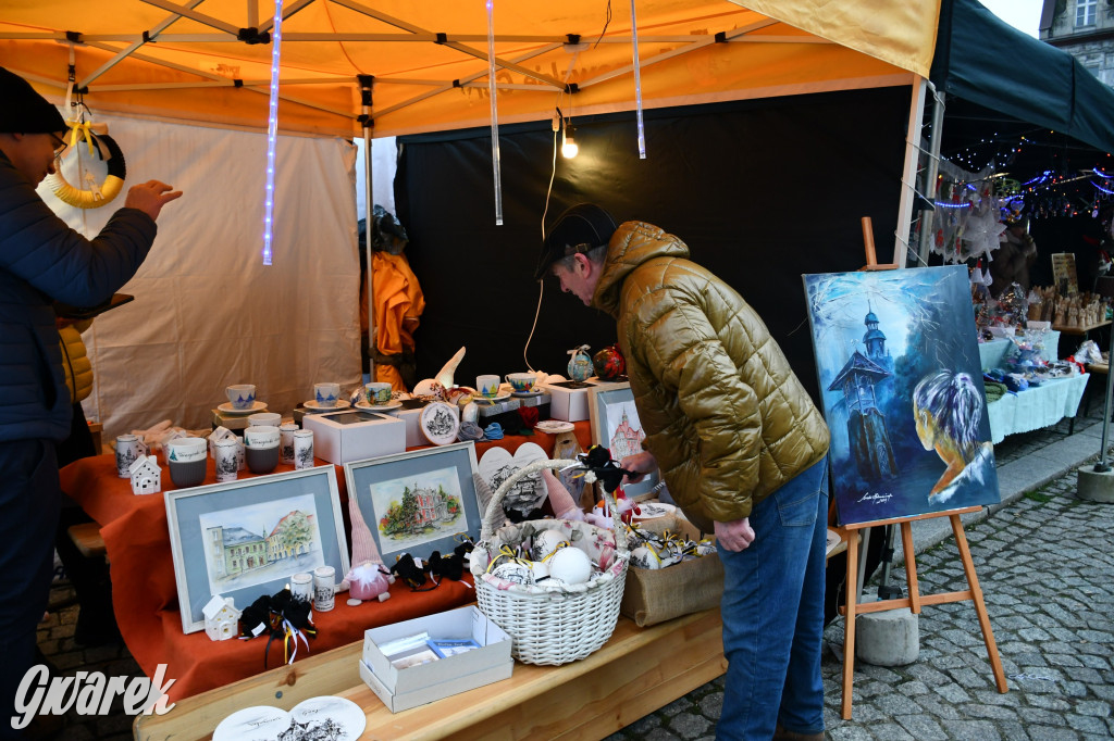 Tarnowskie Góry, rynek. Świąteczny jarmark [FOTO]