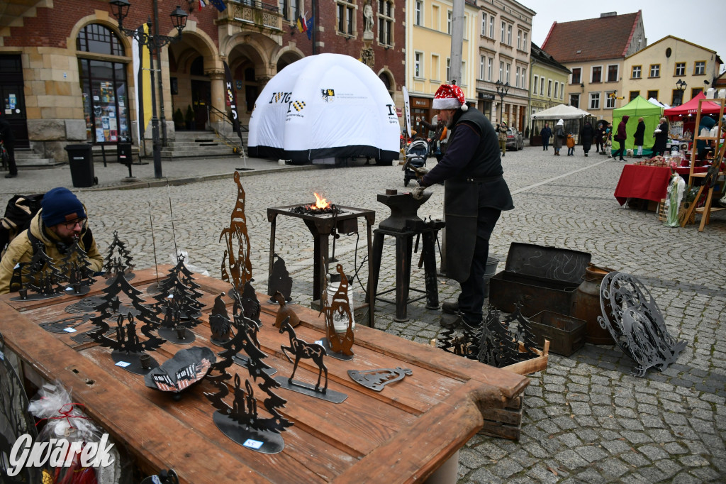 Tarnowskie Góry, rynek. Świąteczny jarmark [FOTO]