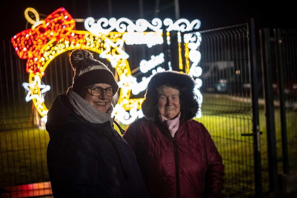 Akcja choinka, czyli świąteczny klimat w Orzechu [FOTO]