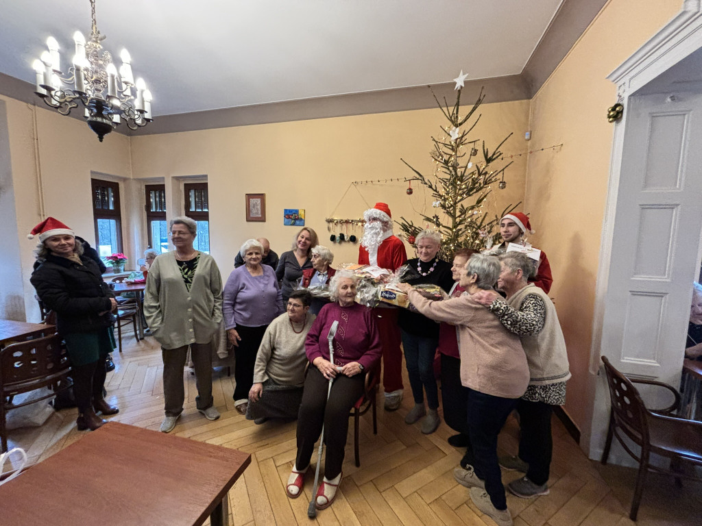 Sorbona z Tarnowskich Gór pomaga przed świętami