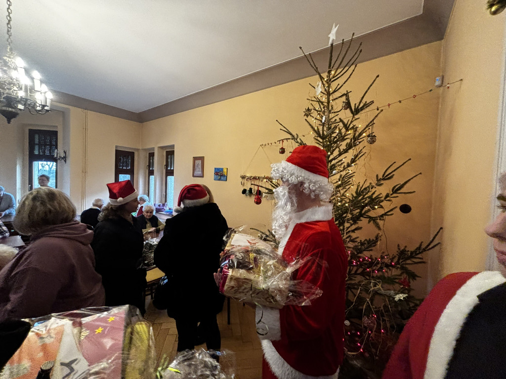 Sorbona z Tarnowskich Gór pomaga przed świętami