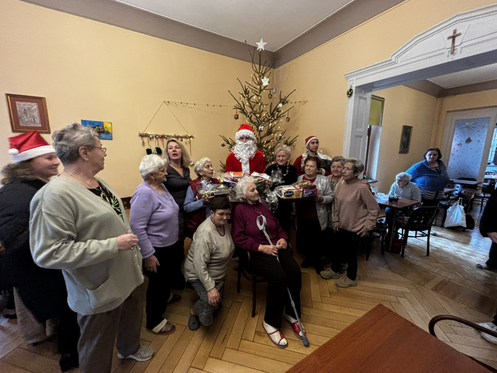 Sorbona z Tarnowskich Gór pomaga przed świętami