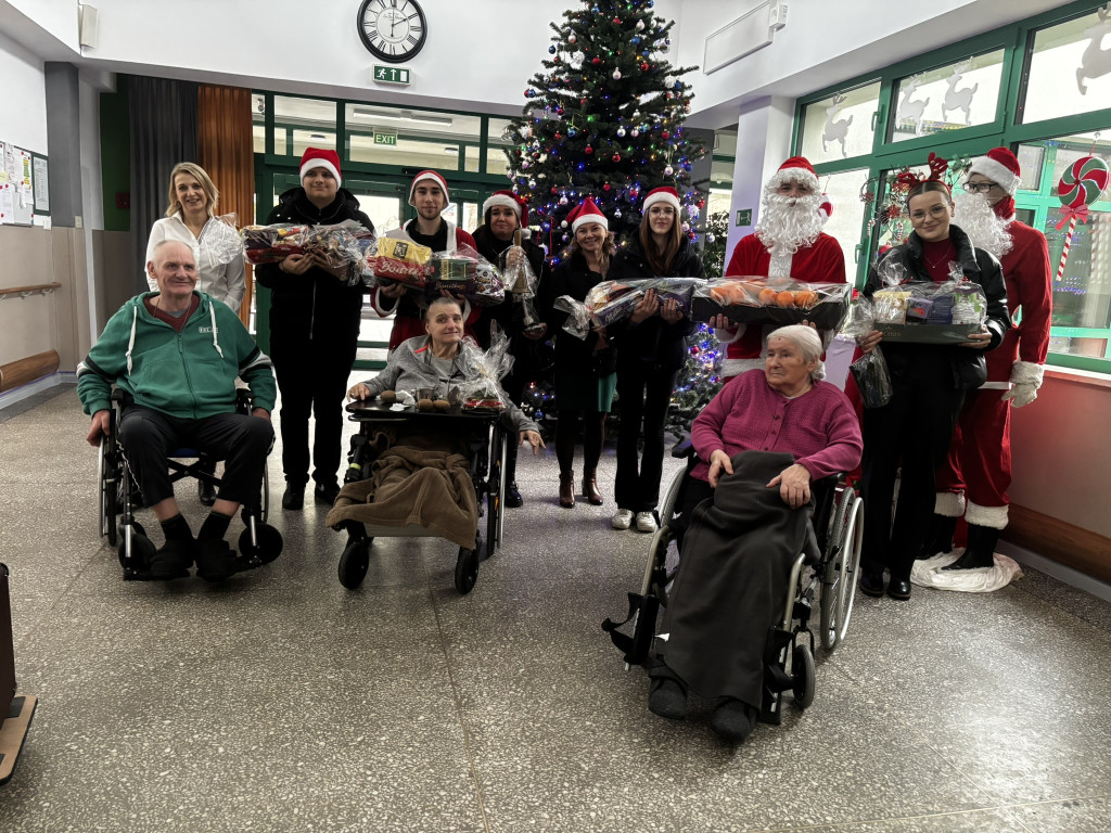 Sorbona z Tarnowskich Gór pomaga przed świętami