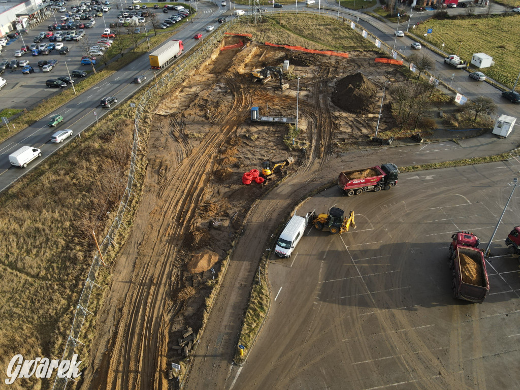 Tarnowskie Góry, dawne Tesco. Trwa rozbiórka
