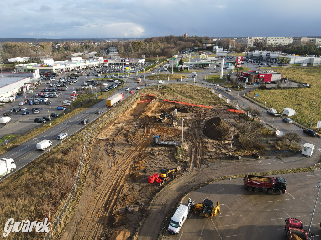 Tarnowskie Góry, dawne Tesco. Trwa rozbiórka