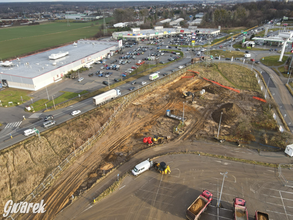 Tarnowskie Góry, dawne Tesco. Trwa rozbiórka