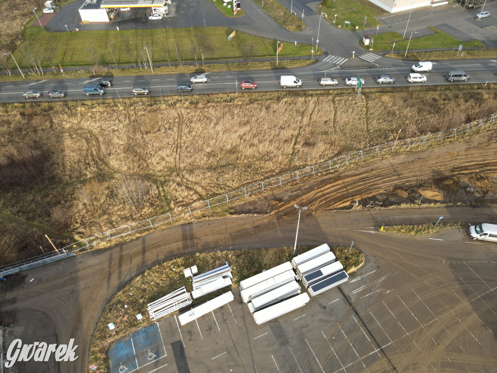 Tarnowskie Góry, dawne Tesco. Trwa rozbiórka