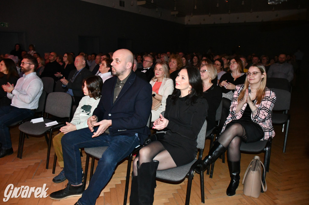 Koncert noworoczny. Dyrektor przywitał się śpiewająco