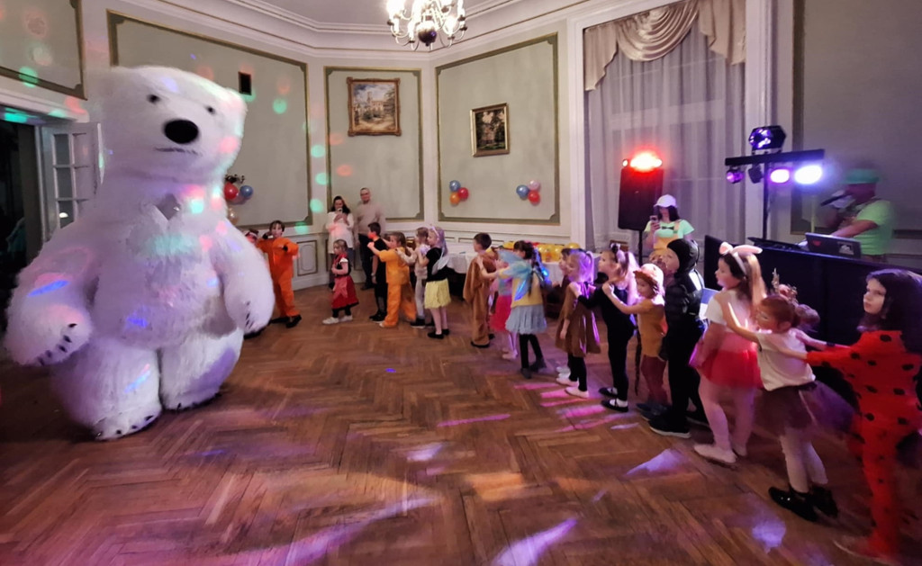 Świerklaniec. Leśny bal w Pałacu Kawalera