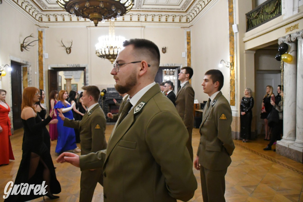 Walentynkowa studniówka w Technikum Leśnym w Brynku