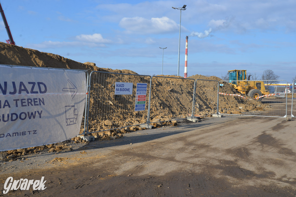 Byłe Tesco. Jest demolka, ma być park handlowy