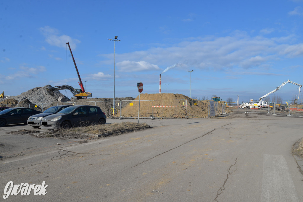 Byłe Tesco. Jest demolka, ma być park handlowy