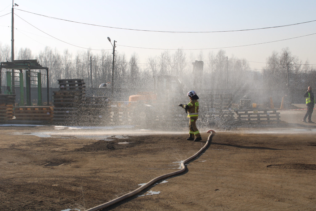 Piekary Śl. Ćwiczenia  w zakładzie Cobra Europa