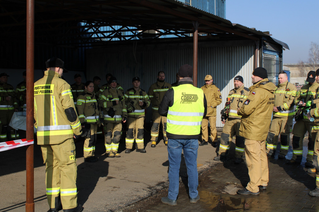 Piekary Śl. Ćwiczenia  w zakładzie Cobra Europa