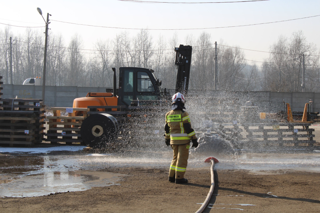 Piekary Śl. Ćwiczenia  w zakładzie Cobra Europa