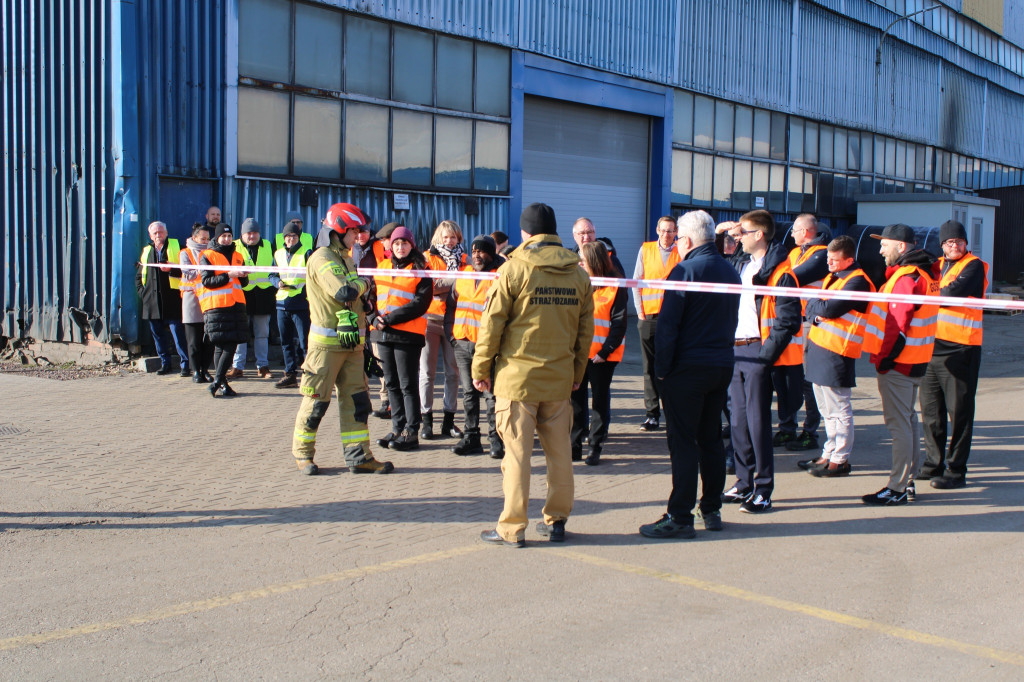 Piekary Śl. Ćwiczenia  w zakładzie Cobra Europa