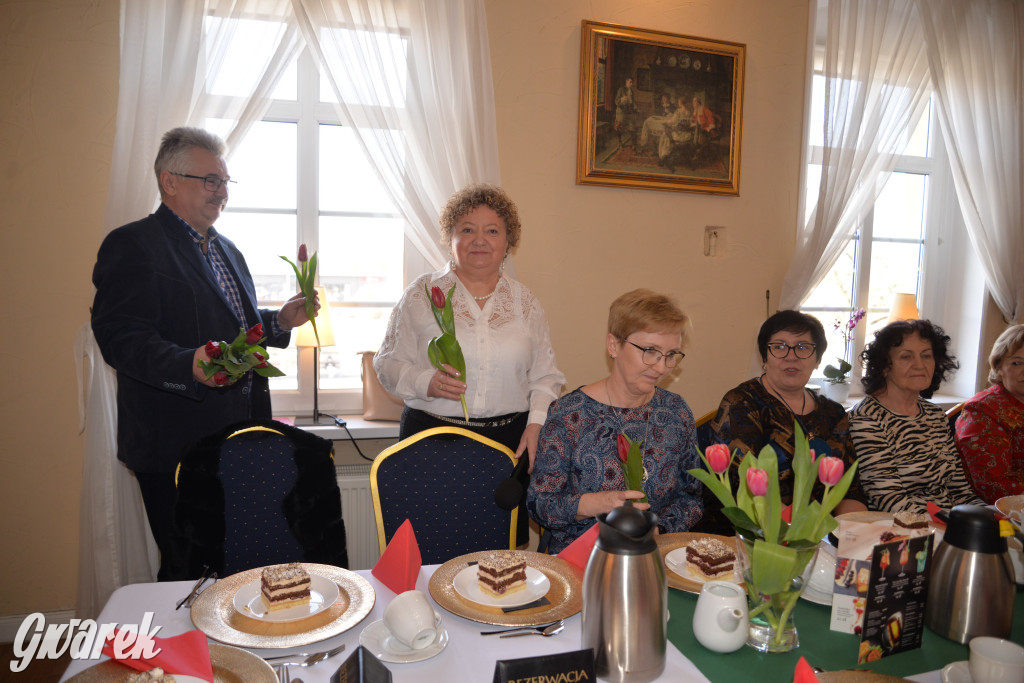 Świerklaniec. Dzień Kobiet z Obieżyświatem