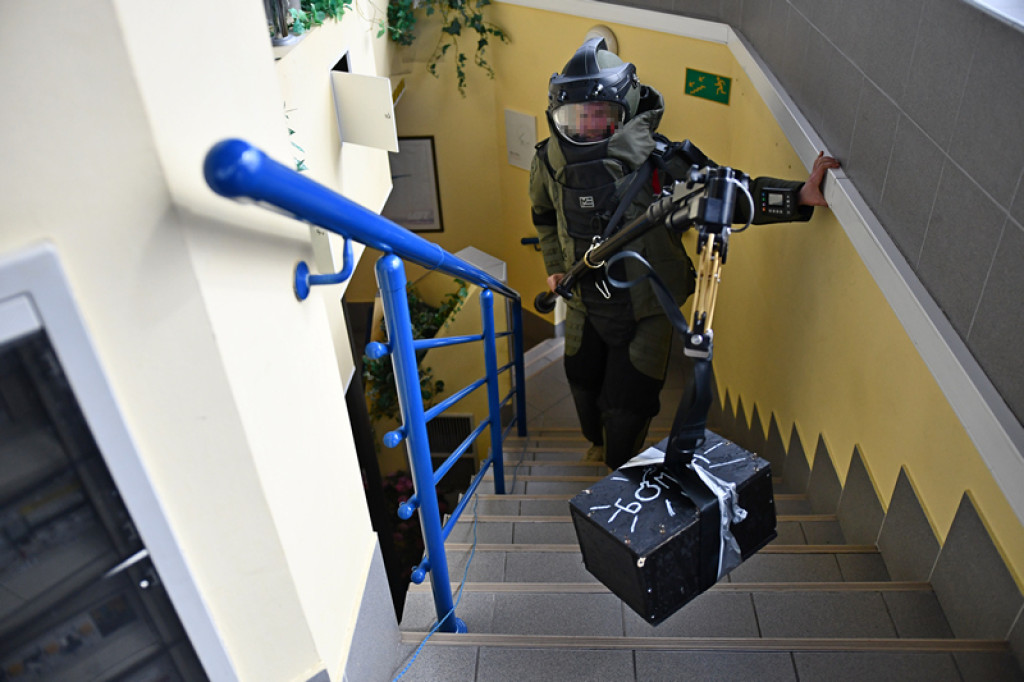 Katowice Airport. Bomba w wieży kontroli lotów