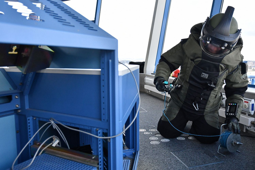 Katowice Airport. Bomba w wieży kontroli lotów