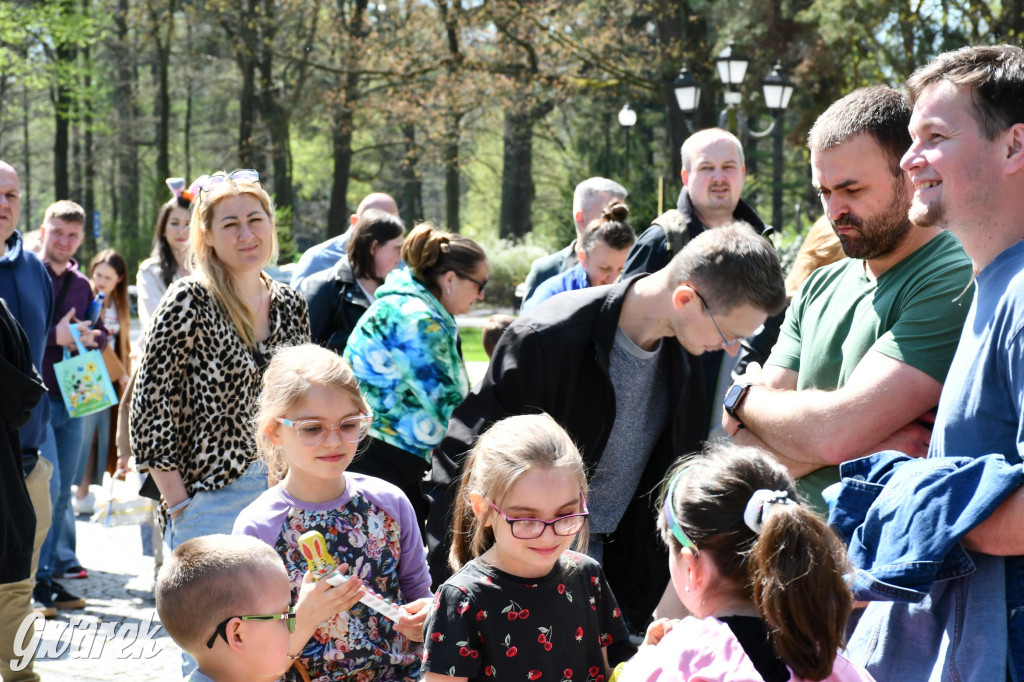 Świerklaniec. Wielkanocne szukanie jajek