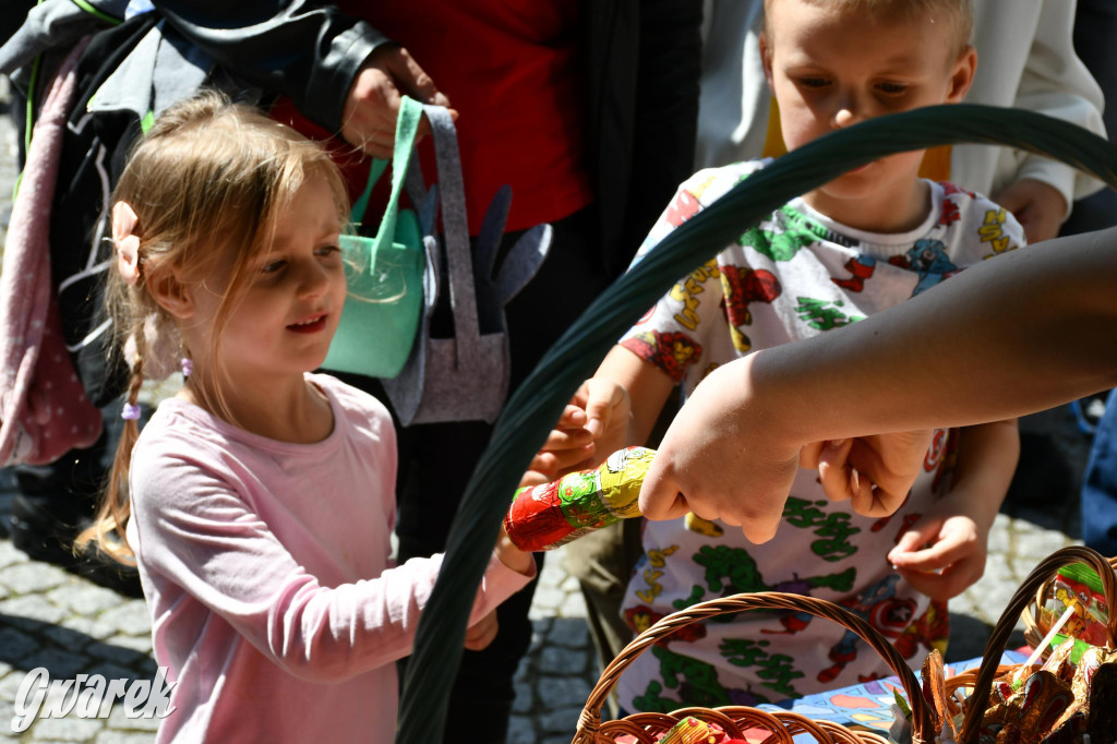 Świerklaniec. Wielkanocne szukanie jajek