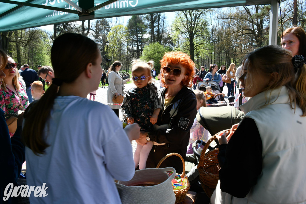 Świerklaniec. Wielkanocne szukanie jajek